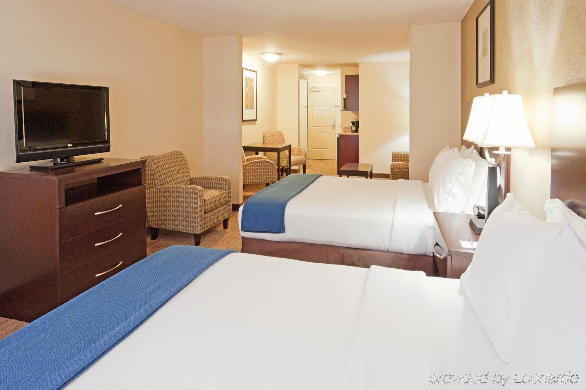 Holiday Inn Express & Suites Clovis Fresno Area By Ihg Oda fotoğraf