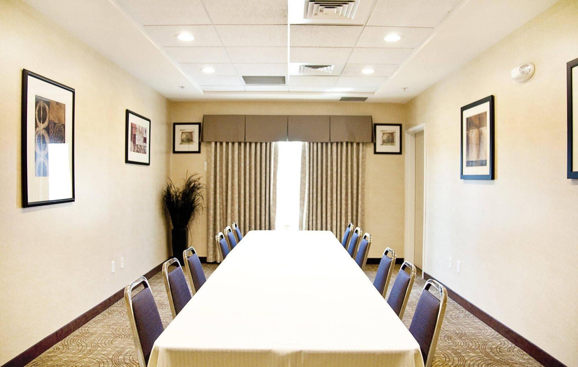 Holiday Inn Express & Suites Clovis Fresno Area By Ihg Dış mekan fotoğraf