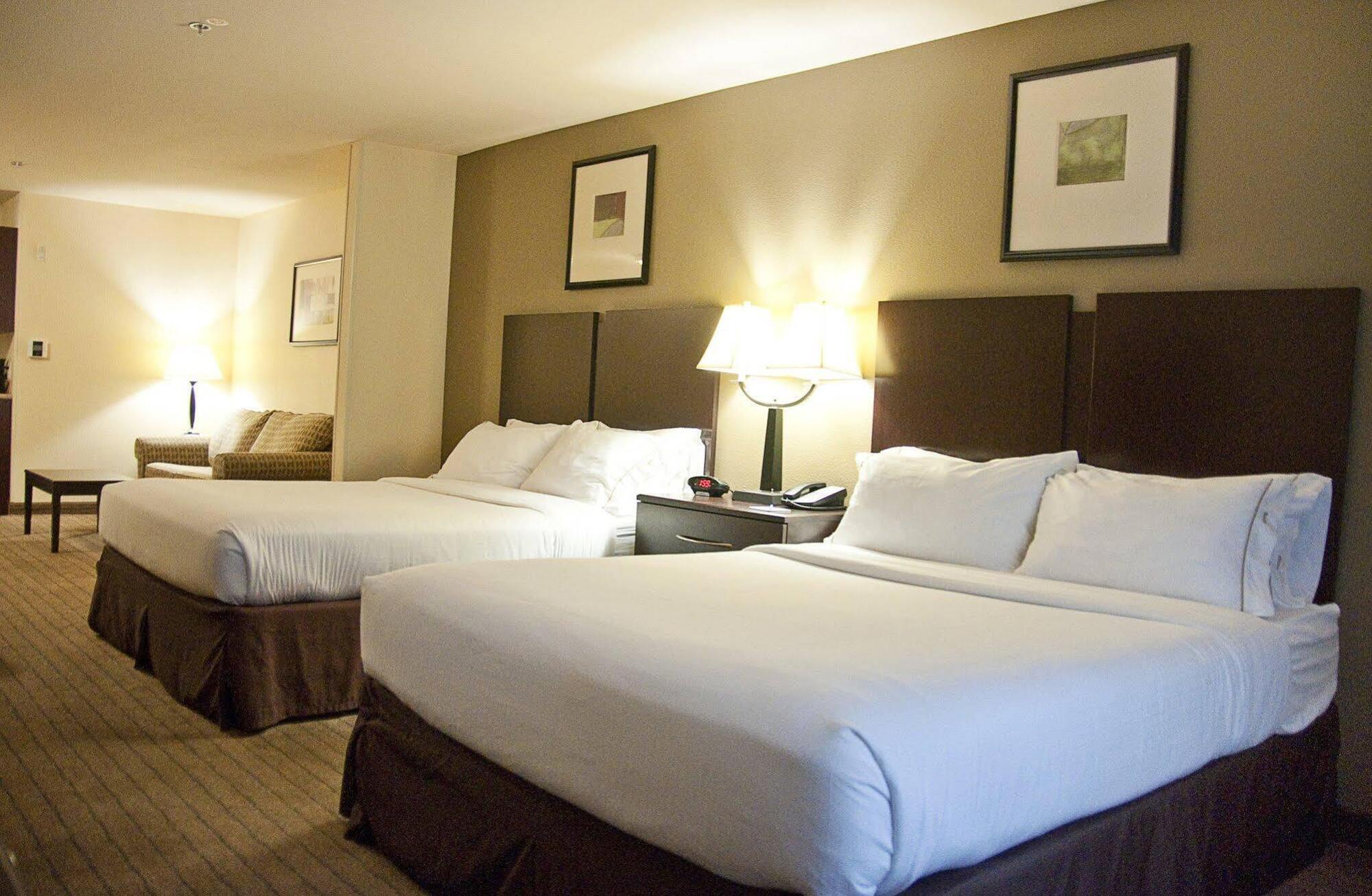 Holiday Inn Express & Suites Clovis Fresno Area By Ihg Dış mekan fotoğraf