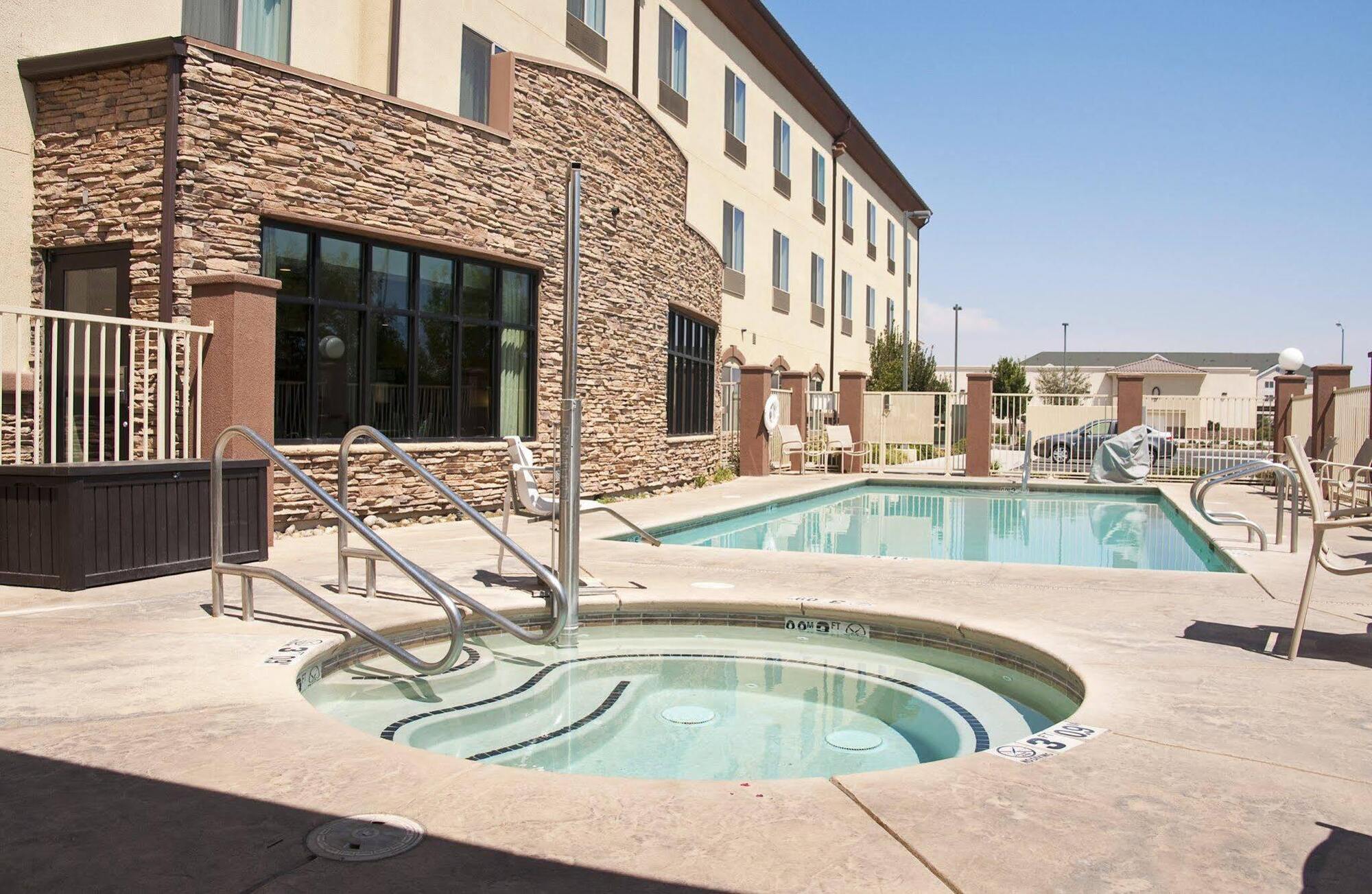 Holiday Inn Express & Suites Clovis Fresno Area By Ihg Dış mekan fotoğraf